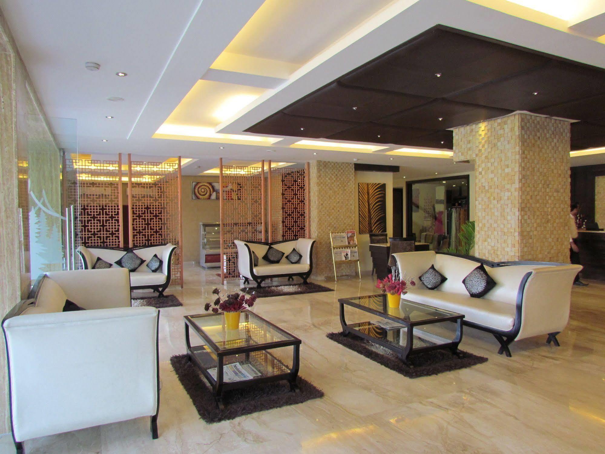 Hotel Pine Spring Wazir Bagh Srīnagar Zewnętrze zdjęcie